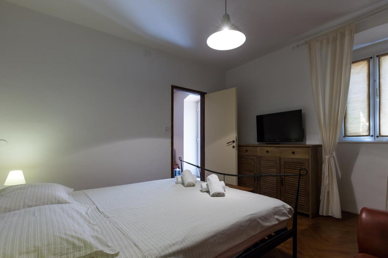 Apartment Hladilo "Nostalgia" Дубровник Екстериор снимка